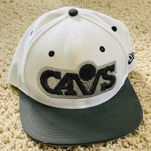 Cavaliers Flat Bill Hat - Picture 1 of 1